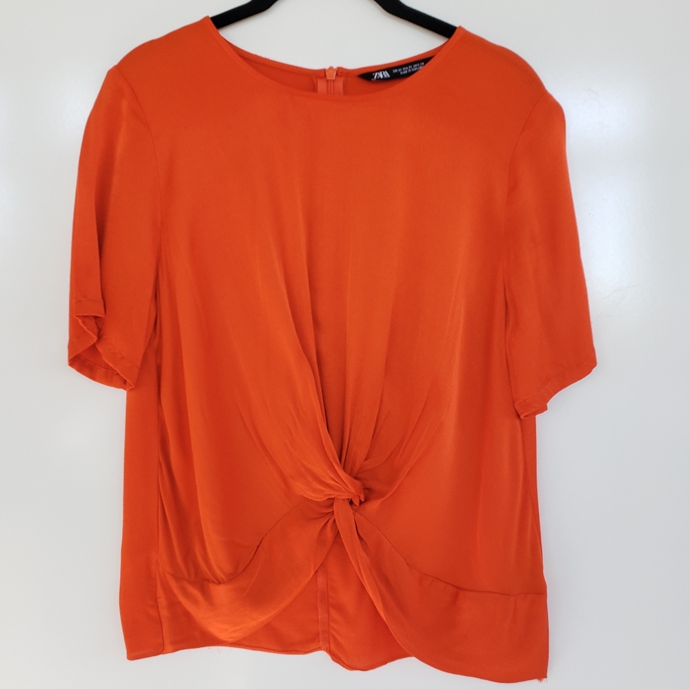 ZARA Silky Crew Neck Flattering Twisted Waist Top